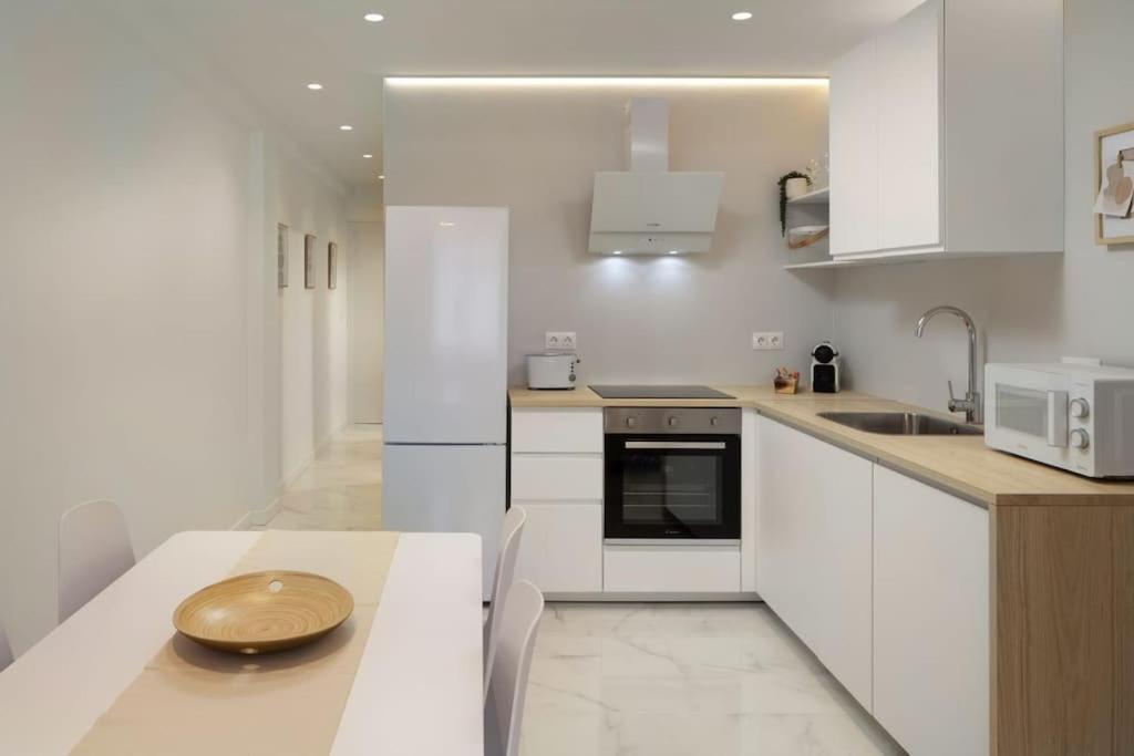 Apartamento Moderno Y Bien Ubicado マラガ エクステリア 写真